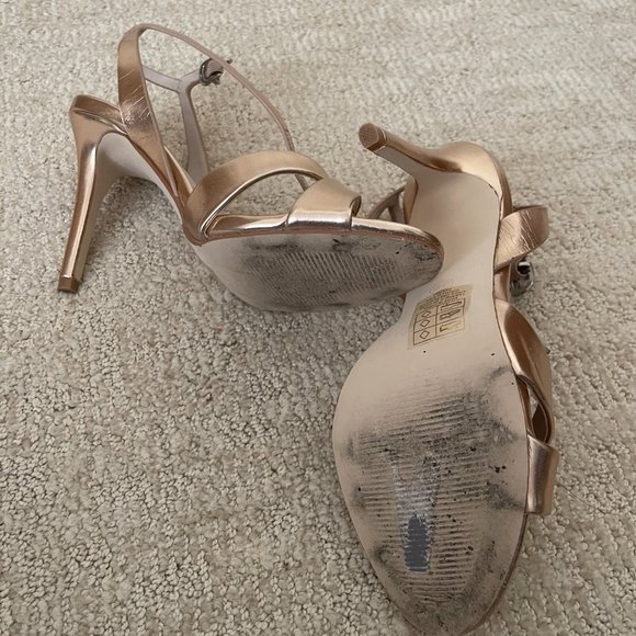 Ever New Gold High Heels Size 8 - Picture 5 of 6